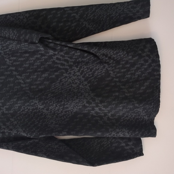 Athleta organic cotton basic layer long sleeves Black Patterned Women's Sweater - Picture 4 of 5
